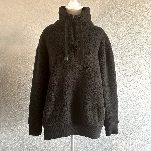 Athleta | Talus Sherpa Half Zip Pullover in Black - Picture 2 of 5